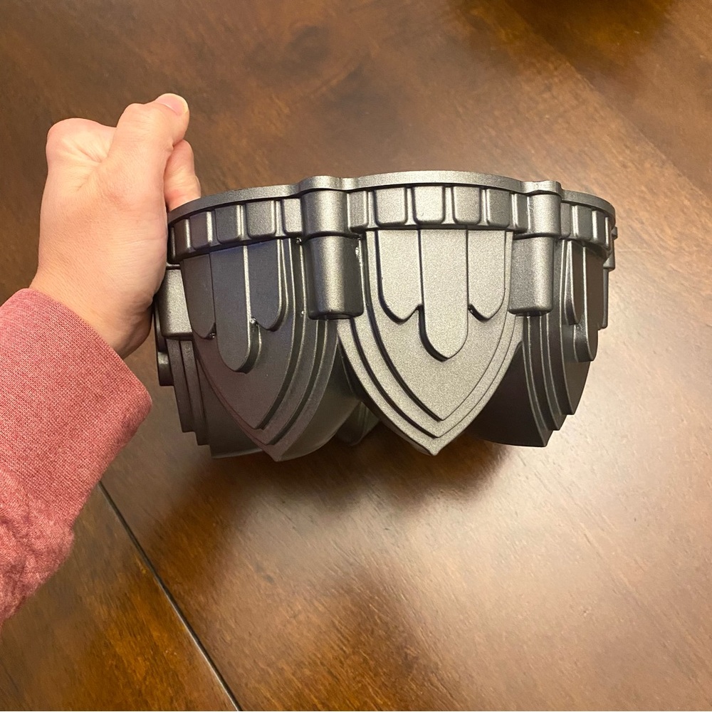 Nordic Ware Gray Cathedral Bundt Cake Pan Cast Aluminum 10 Cup
